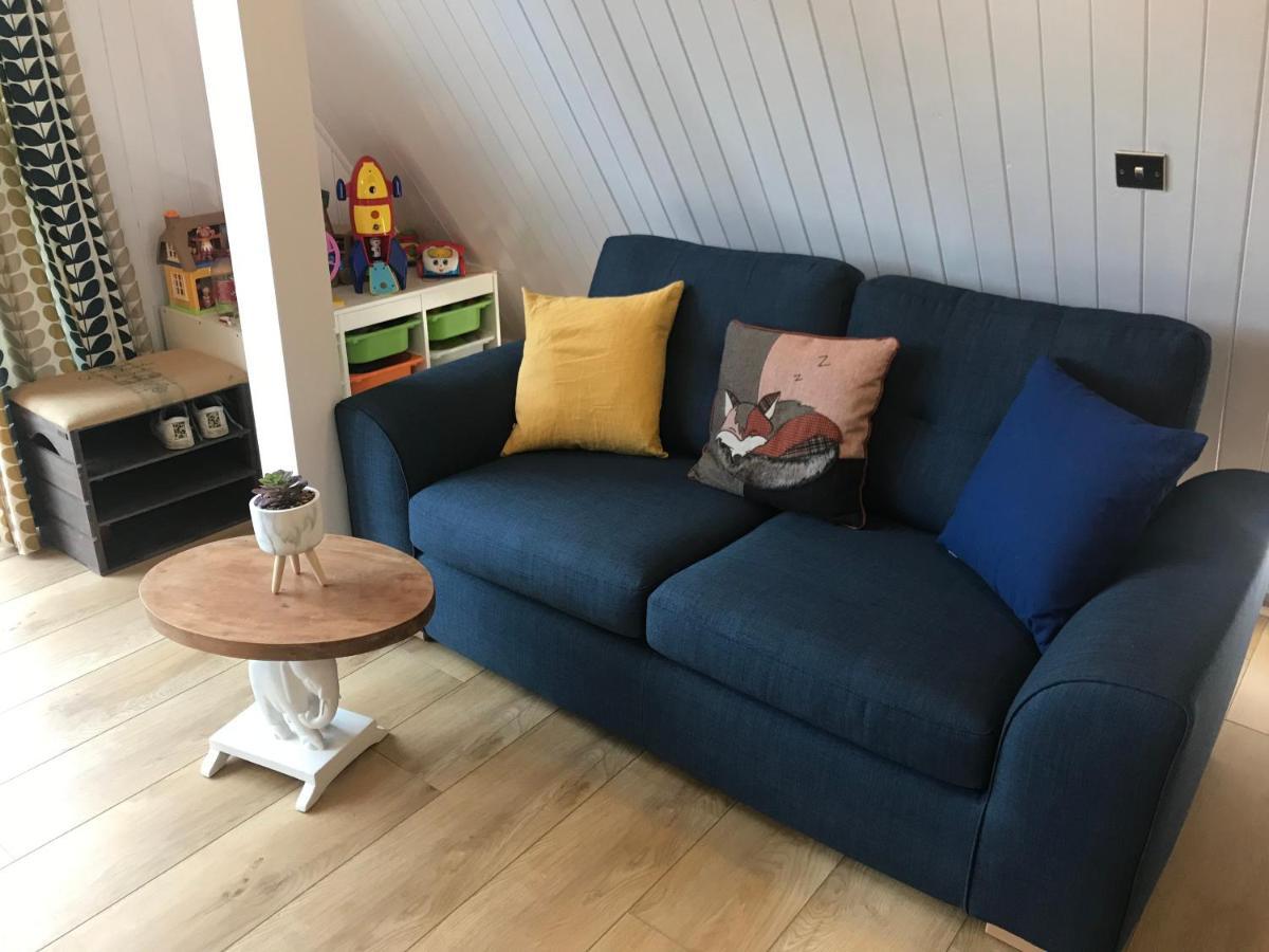 Foxes Sea Side Retreat Deluxe Chalet Is A Lovely Holiday Home Tucked Away On The Kent Coast Kingsdown  Kültér fotó
